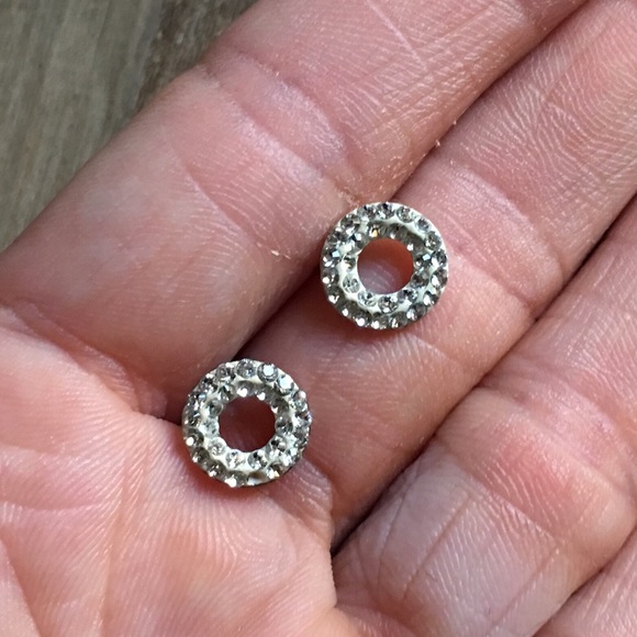 Bundle of .925 Sterling Silver and CZ Jewelry - Picture 5 of 8